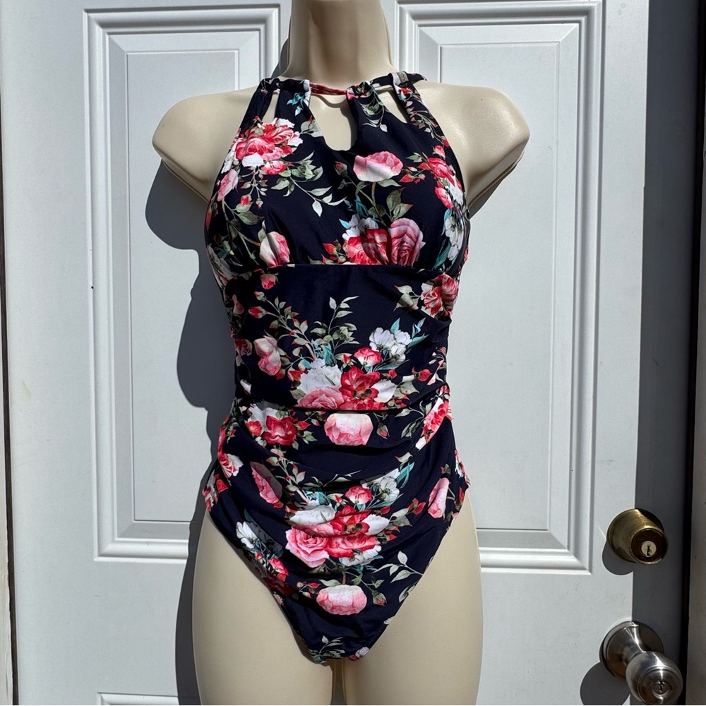 Cupshe Women's Boho Floral Halter Tummy Control One-Piece Swimsuit XS